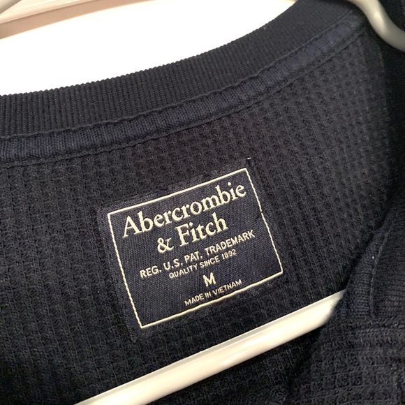 Mens Abercrombie & Fitch Long-sleeve Henley Shirt - Picture 2 of 4